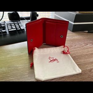 Wallet in Beautiful Color Christian Louboutin